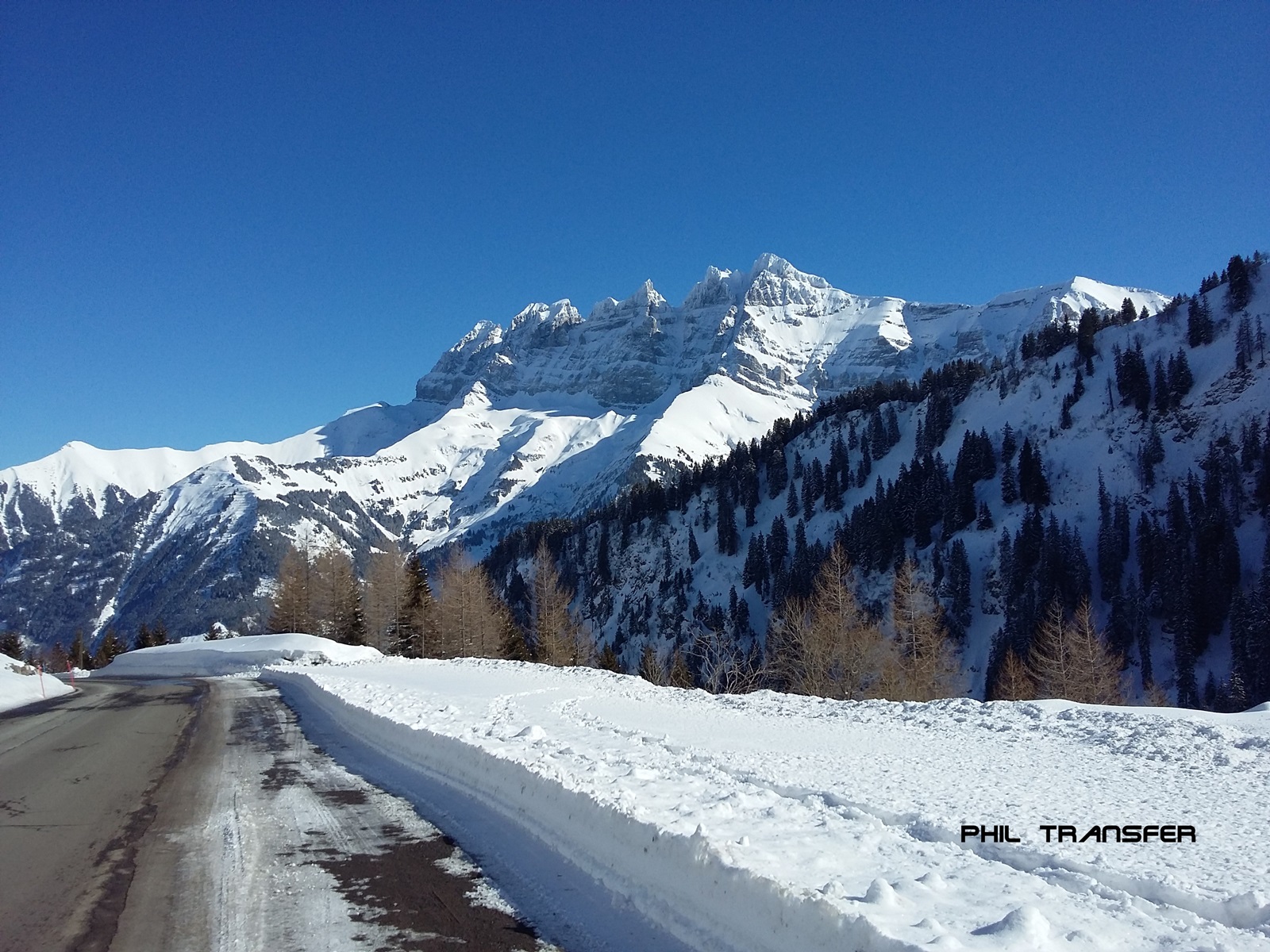 Phil Transfer Geneva - Les crosets