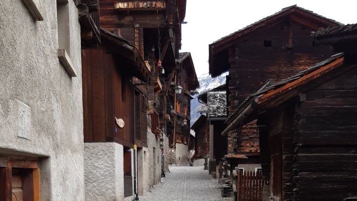 Grimentz historic village 